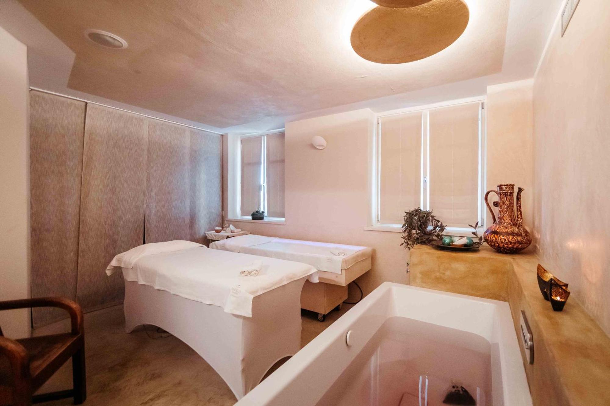 Agriturismo La Torricella Monforte dʼAlba Eksteriør bilde