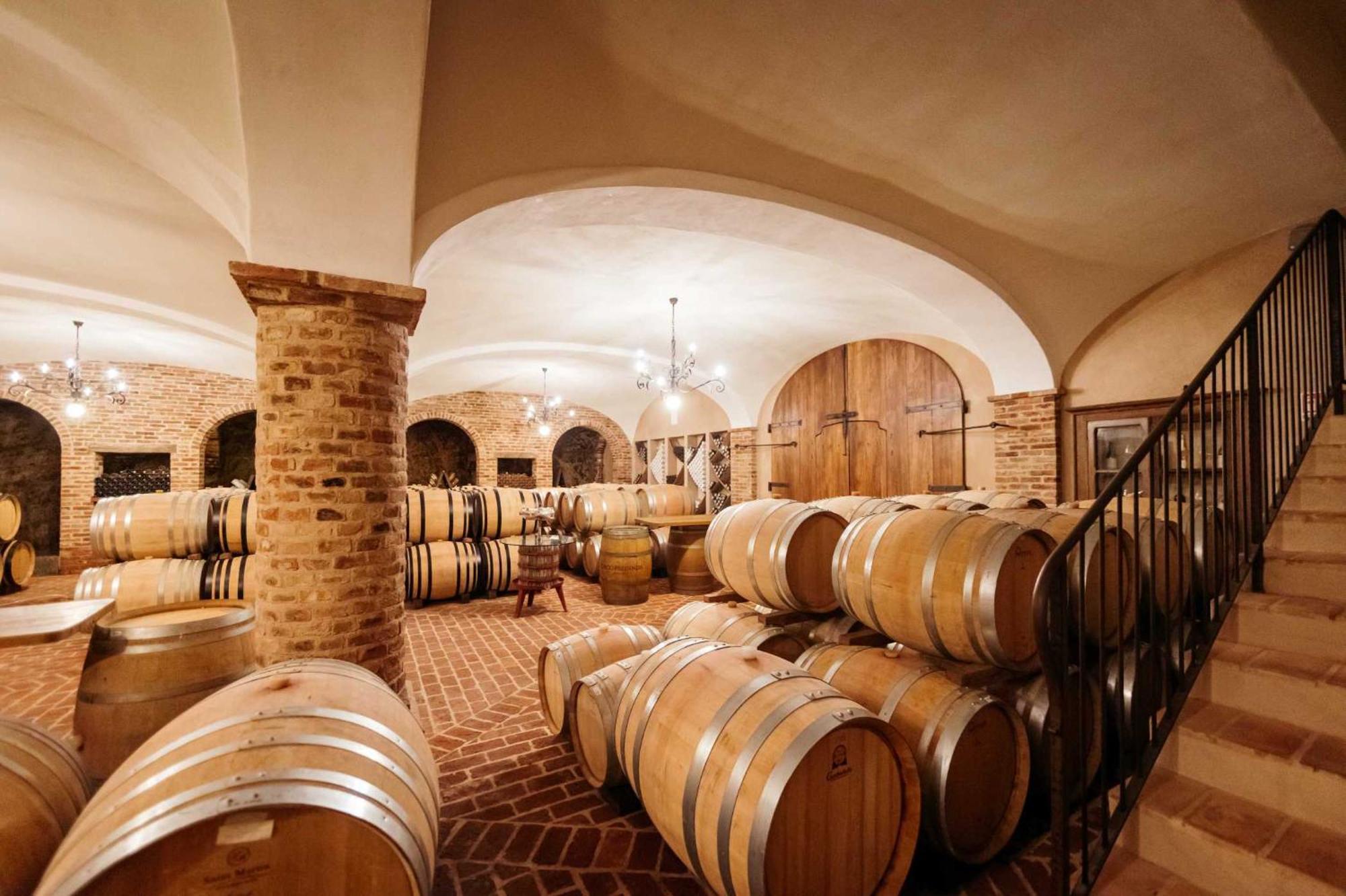 Agriturismo La Torricella Monforte dʼAlba Eksteriør bilde