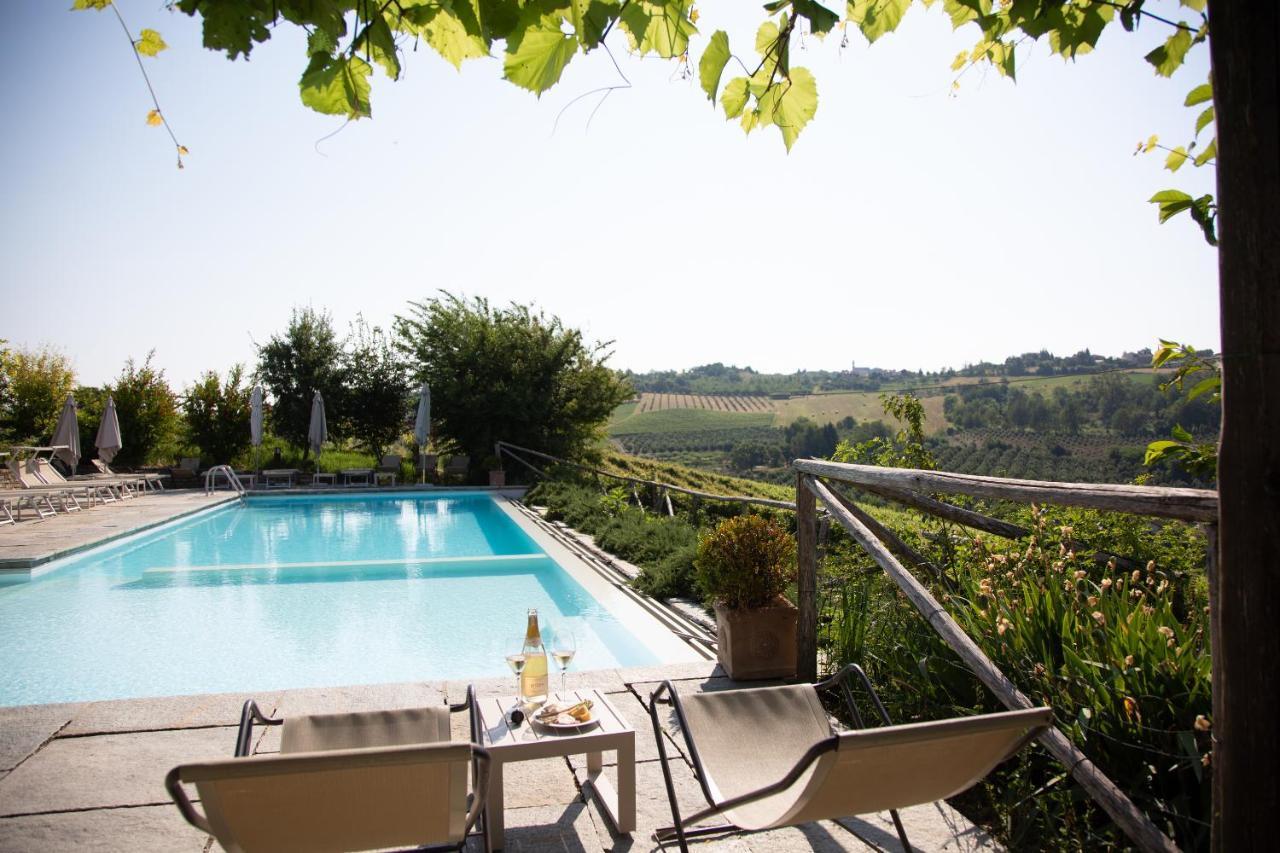 Agriturismo La Torricella Monforte dʼAlba Eksteriør bilde